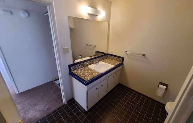 1 bed, 1 bath, $2,000, Unit Unit # 202