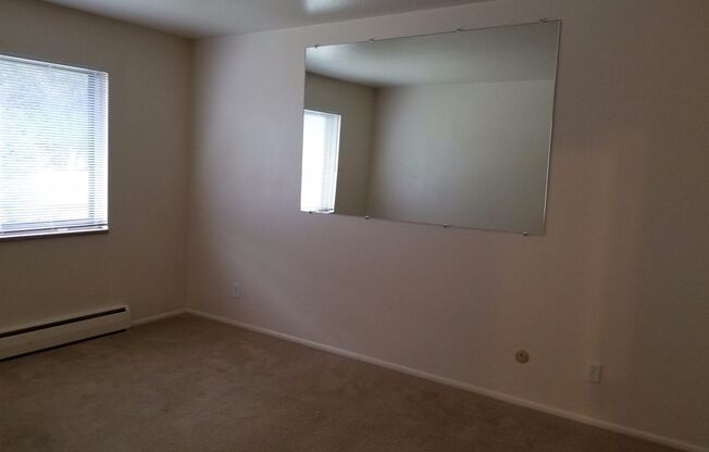 2 beds, 1 bath, 875 sqft, $1,895, Unit 304