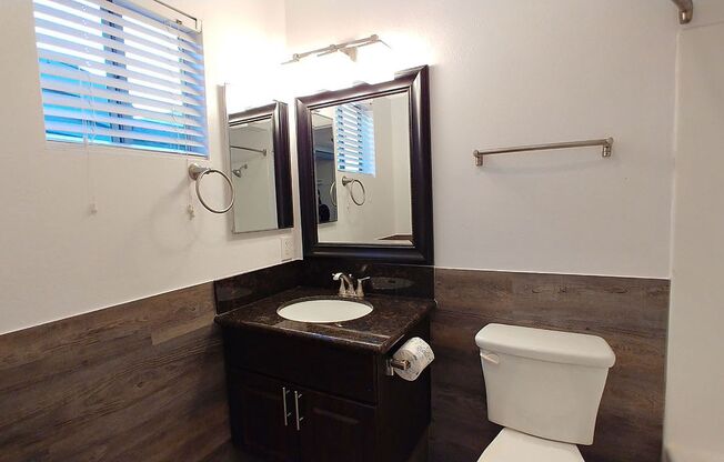 2 beds, 2 baths, 950 sqft, $2,850, Unit 320