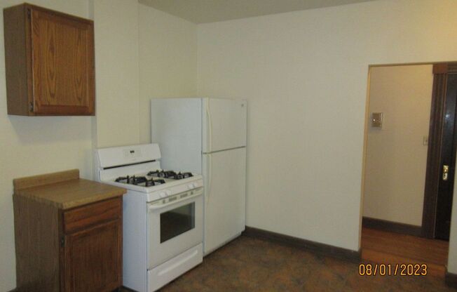 3 beds, 2 baths, $1,995