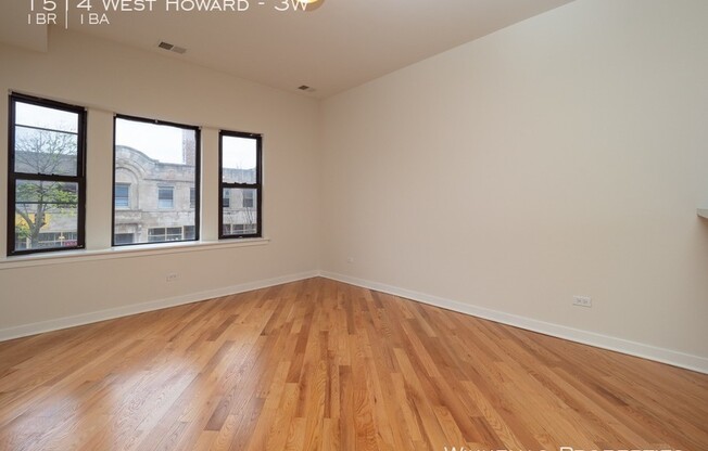 1514 W HOWARD
