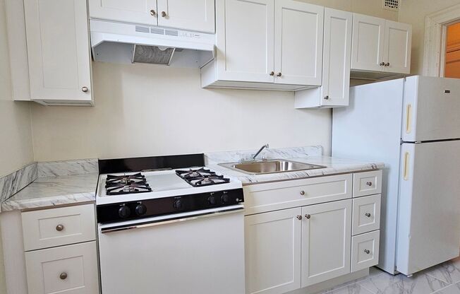 2 beds, 2 baths, 775 sqft, $1,850, Unit 505