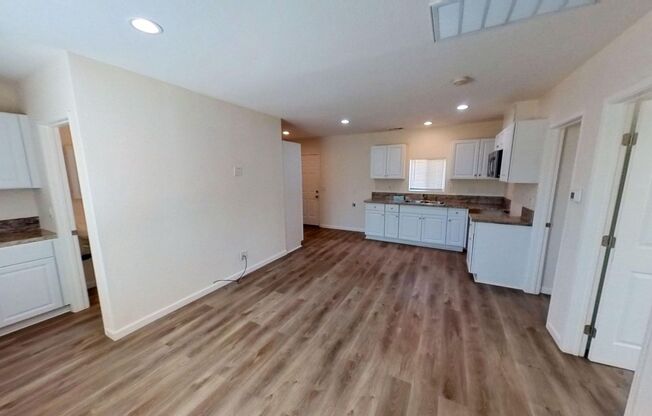 2 beds, 1 bath, $1,700