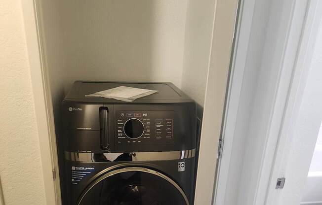 2x2D hallway black washer dryer