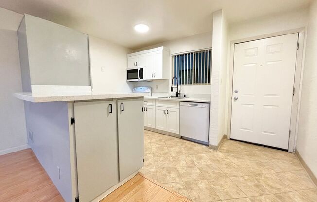 4500 Del Rio Road