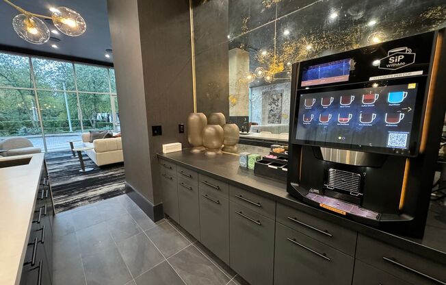 1 bed, 1 bath, $2,095, Unit UNIT 2008