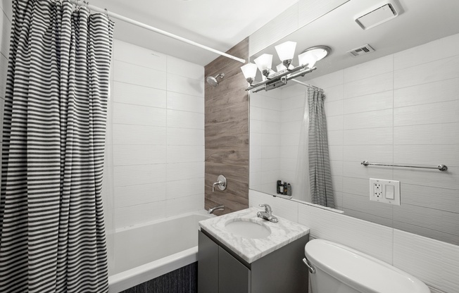 868 METROPOLITAN AVE