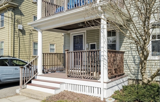 9 HASTINGS