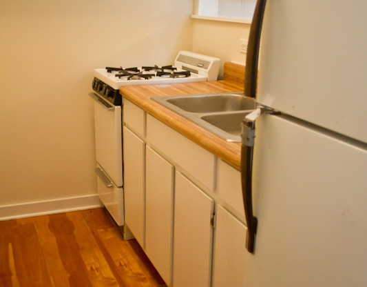 1 bed, 1 bath, $1,100, Unit Apartment C