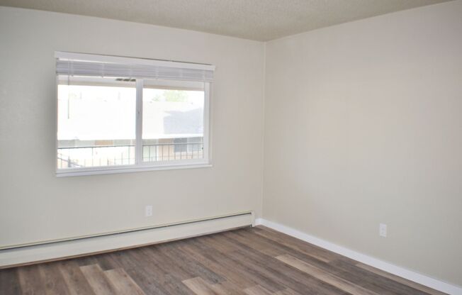 2 beds, 1 bath, 775 sqft, $1,395, Unit 445-28
