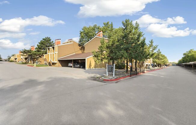 2 beds, 1.5 baths, 1,560 sqft, $1,225