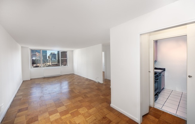 1 bed, 1 bath, $5,750, Unit 12E