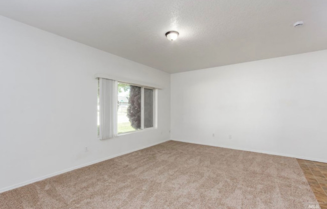 919 N 31 ST