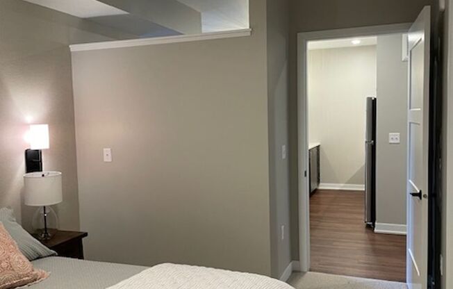 1 bed, 1 bath, 700 sqft, $1,925, Unit 520