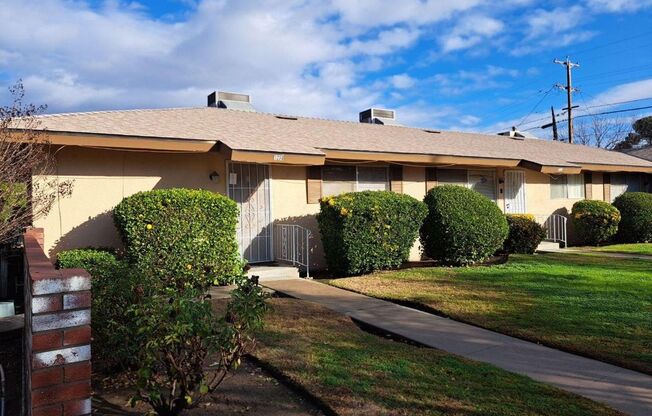 1230-1234 N. College Ave