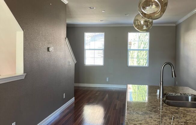 $3990 / GORGEOUS 3 BEDROOM HOME IN ARDENWOOD NEIGHBORHOOD OF FREMONT