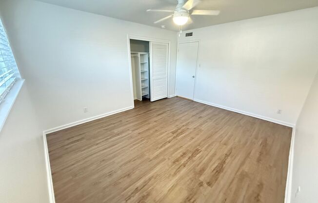 2 beds, 1 bath, 954 sqft, $1,705, Unit RRO-104