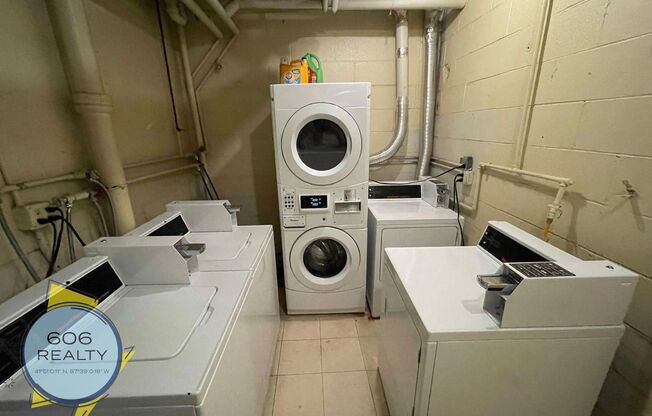 2 beds, 1.5 baths, $2,600, Unit 314