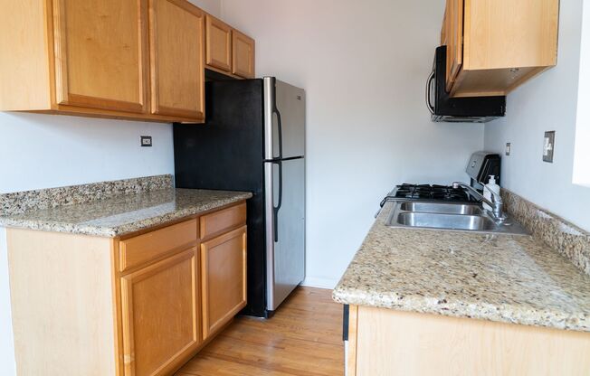 1 bed, 1 bath, 450 sqft, $1,595, Unit 4715-15N