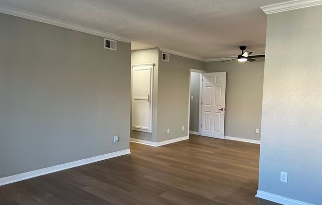 2 beds, 1.5 baths, 900 sqft, $2,910, Unit F08