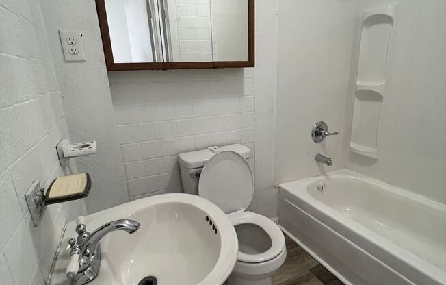 Recently Remodeled 3 bedroom 2 full bath!