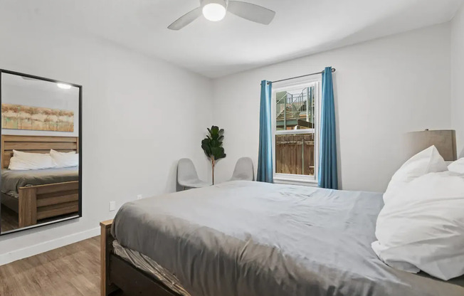 2 beds, 2 baths, $1,166, Unit 209