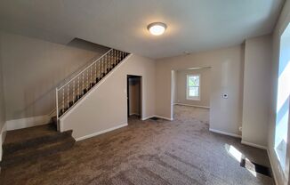 3 Bedroom, 1 Bathroom Duplex with quick access to I-235 & downtown!