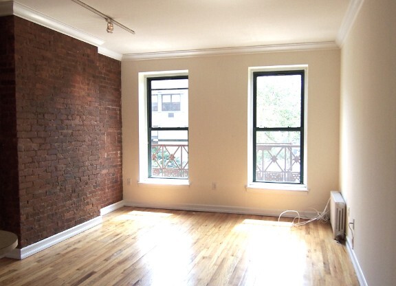 906 AMSTERDAM AVE