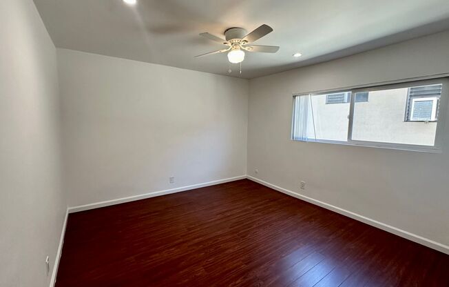 2 beds, 1 bath, $2,390, Unit 205