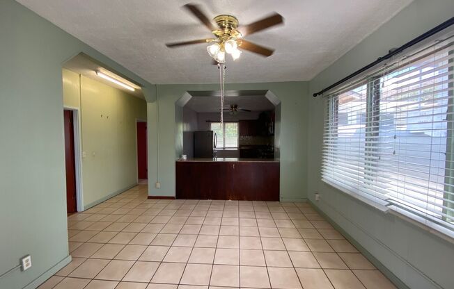 3 beds, 1 bath, 850 sqft, $2,485, Unit E Upstairs