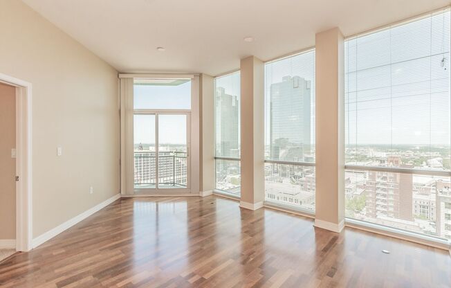 1 bed, 1 bath, $2,695