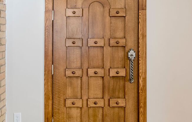 Studio, 1 bath, 773 sqft, $1,595, Unit 211