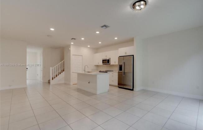 15826 NW 91 CT