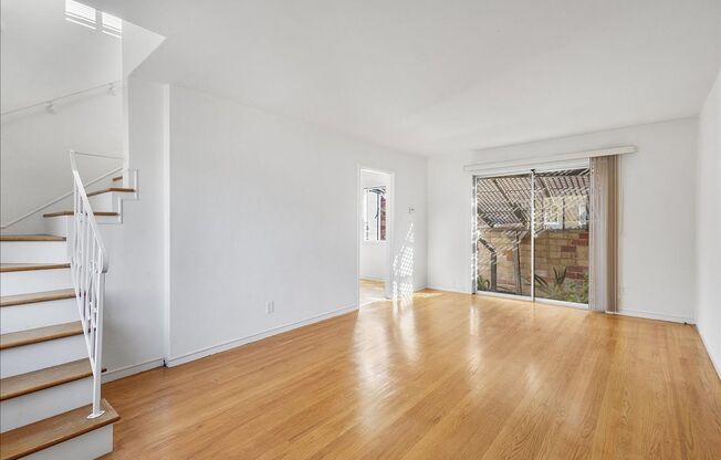 3131 Fernside Blvd - 1 bedroom | 1 bathroom