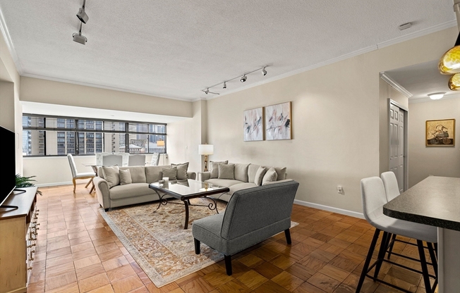 2 beds, 2 baths, 1,285 sqft, $4,900, Unit 17M