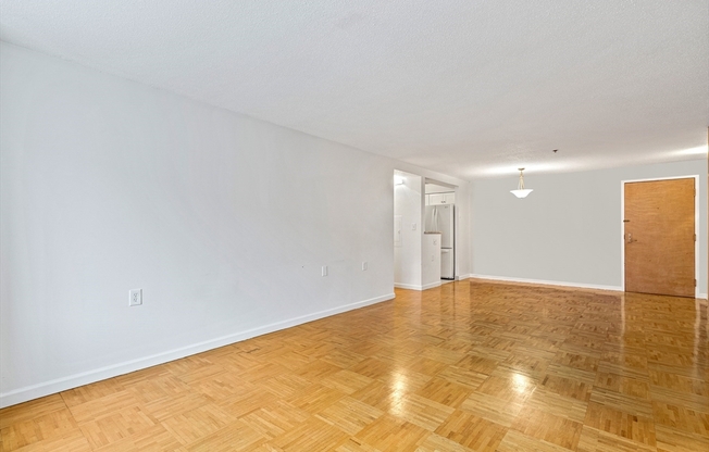 2 beds, 2 baths, 1,306 sqft, $4,500, Unit 418