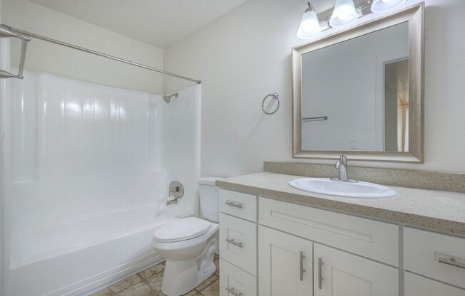 3 beds, 1.5 baths, 1,250 sqft, $2,995