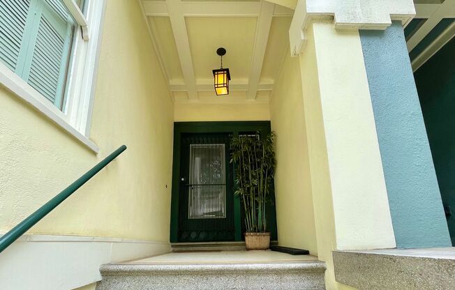 Elegant 3Br+/2 ½ Ba Central Richmond Home w/Garden, Deck, Green Belt Views! – PROGRESSIVE