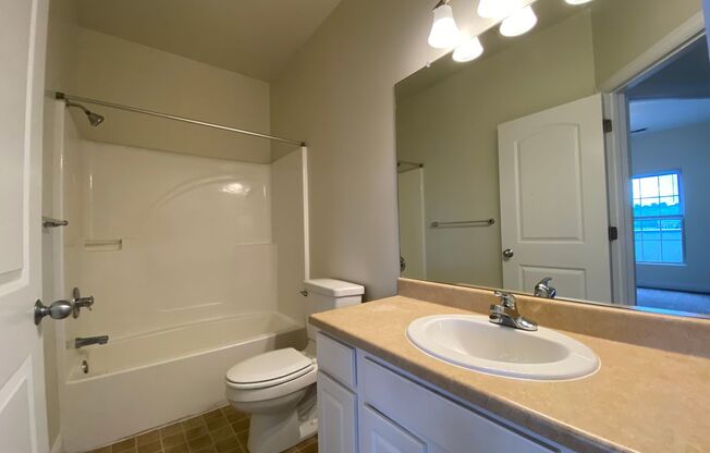 1 bed, 1 bath, 775 sqft, $995, Unit Apt. G