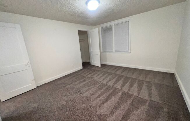 3 beds, 1 bath, $1,375