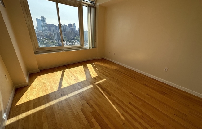 1 bed, 1 bath, 711 sqft, $3,700, Unit 2405
