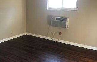 5302 Milner Road, Unit 5