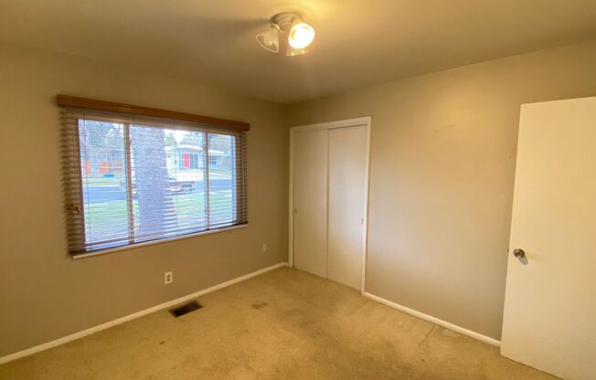 3 beds, 1 bath, $2,500