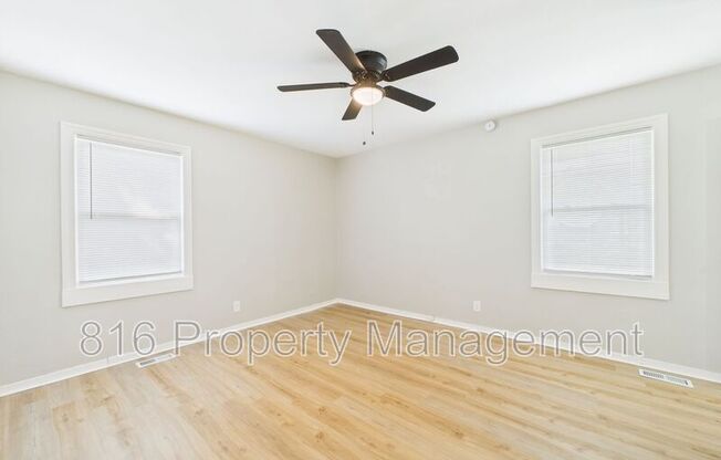 8704 E 92 TERRACE