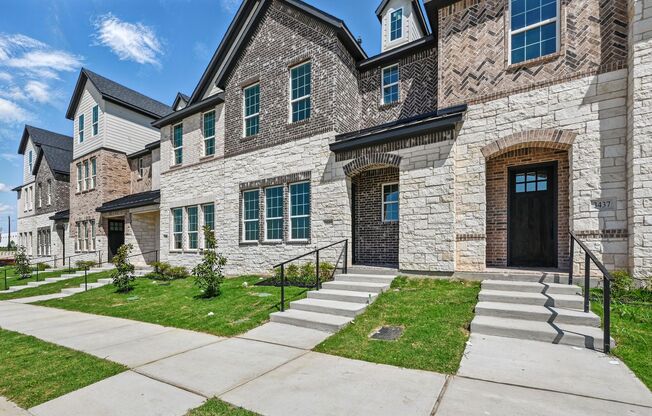 Brand New Townhome in Irving!
