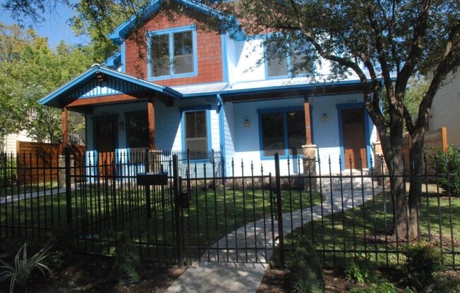 718 Harris Avenue
