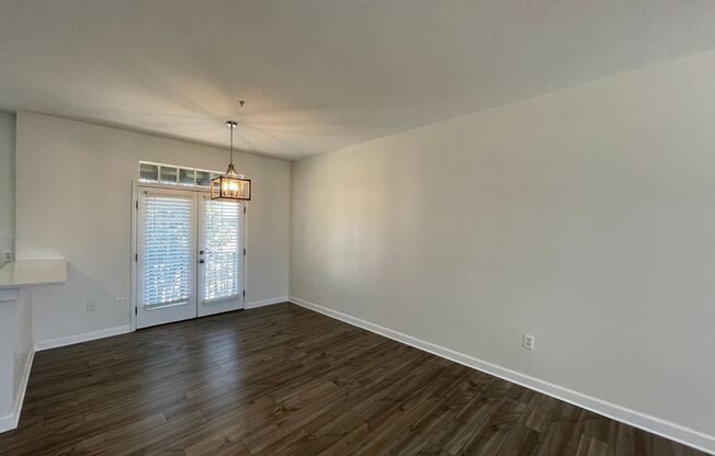 2 Bedroom 2 Bathroom South Tampa Townhome!!