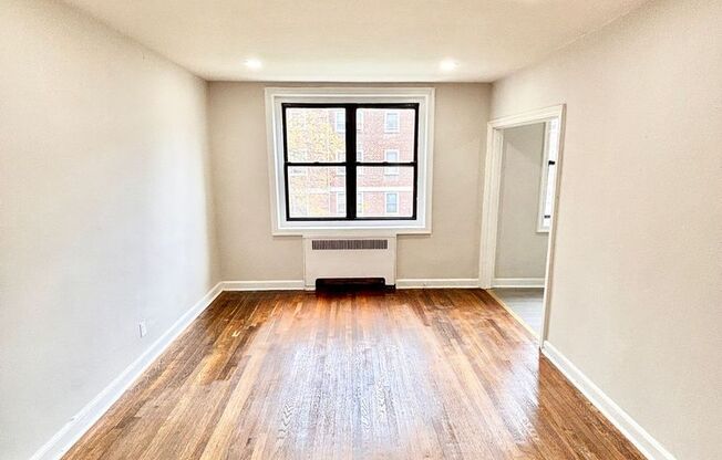 1 bed, 1 bath, 775 sqft, $1,550