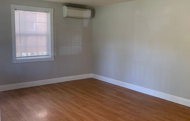 3 beds, 1 bath, $2,025