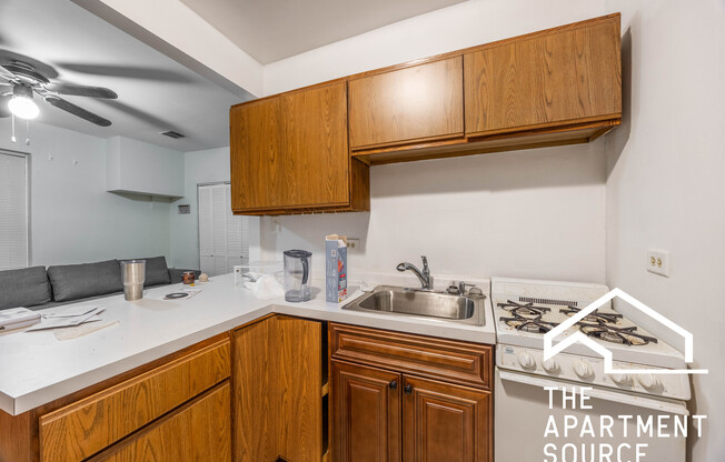 1627 N Winchester Ave 2